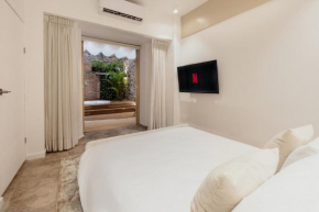 AmazINN Places Casco Viejo Jacuzzi, Adults only
